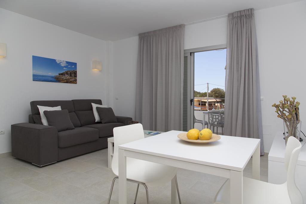 Apartamentos Proa - Emar Hotels Only Adults إس بويولس الغرفة الصورة